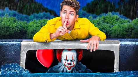 EXTREME HIDE AND SEEK VS CLOWNS!! (Scary) .